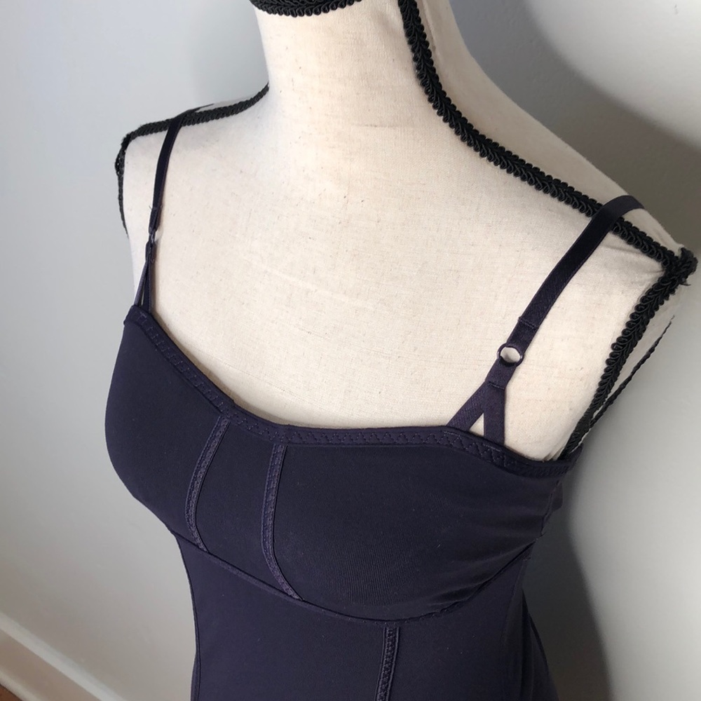 LuluLemon Ariel Purple Workout Top - Picture 5 of 8